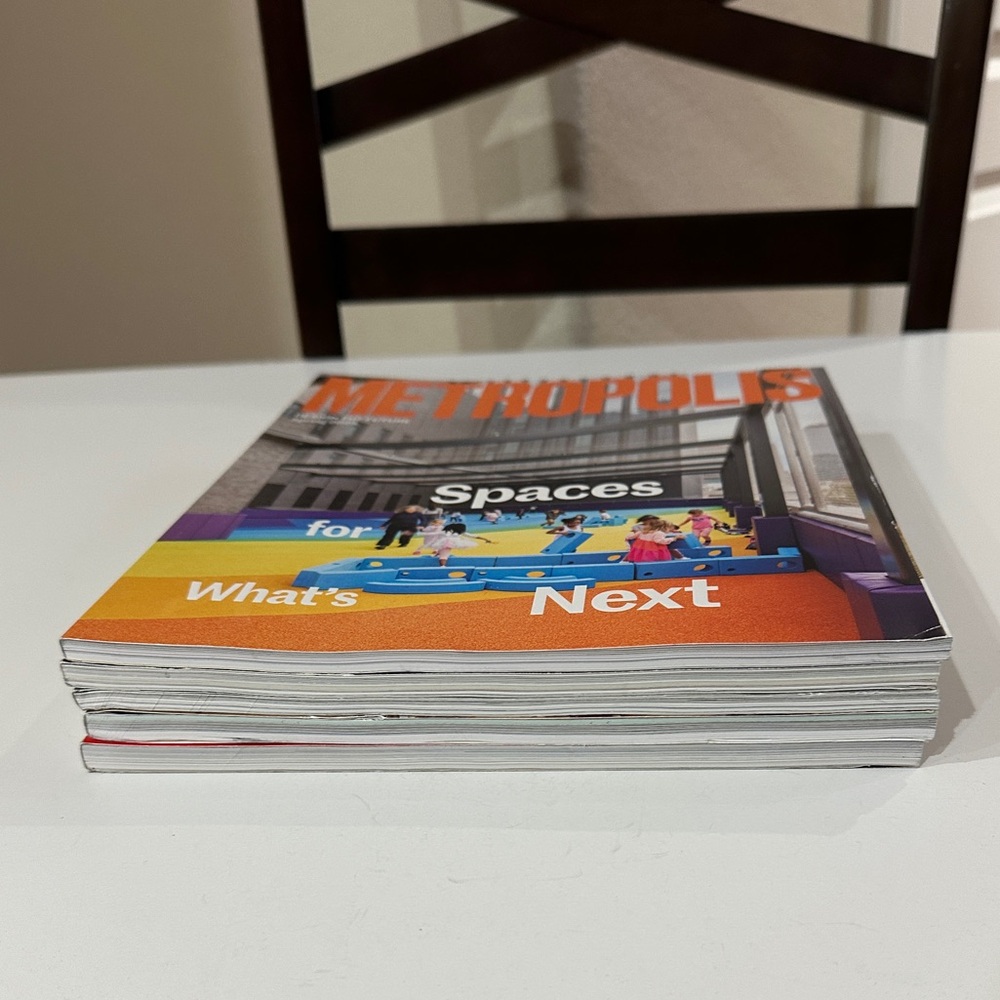 Metropolis Magazine Collection - Picture 11 of 12